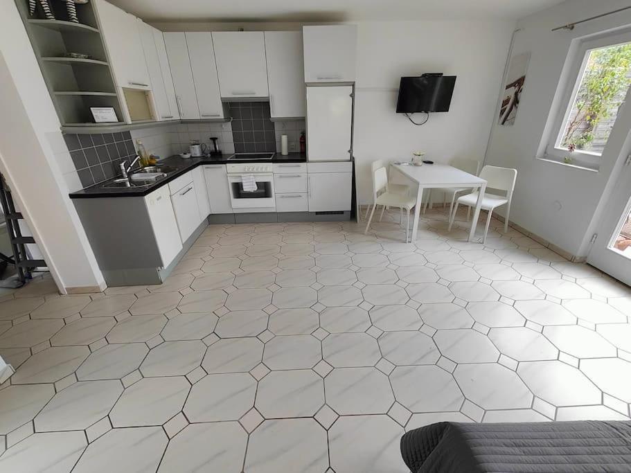Romantic With Big Terrace And Garden View Apartamento *